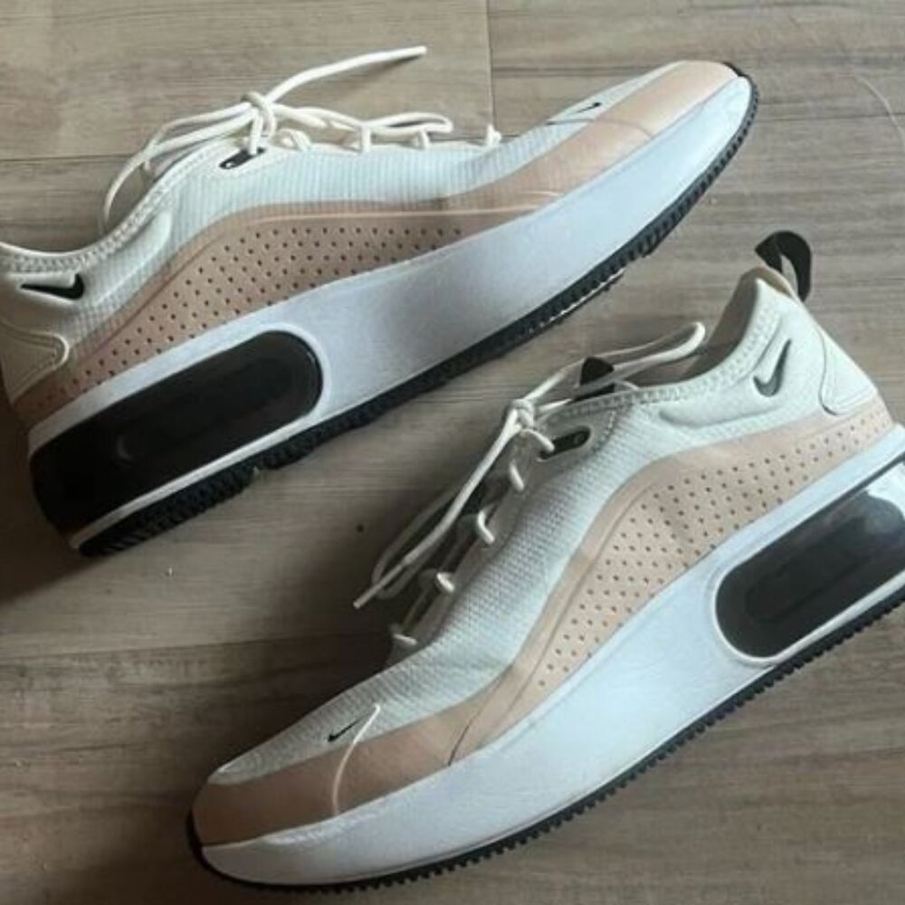 Nike Air Max Sneakers